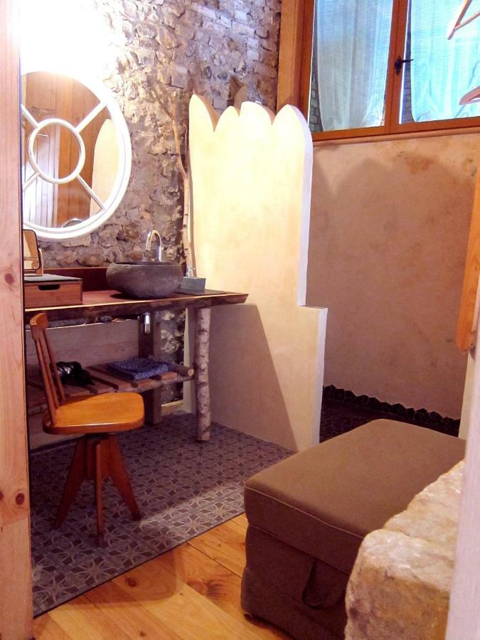Bed and Breakfast Le Murmure De La Falaise Beaumont-le-Roger Екстер'єр фото